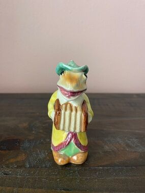 Vintage Frog Playing Accordion Salt Shaker/Figurine_4.25”_Japan